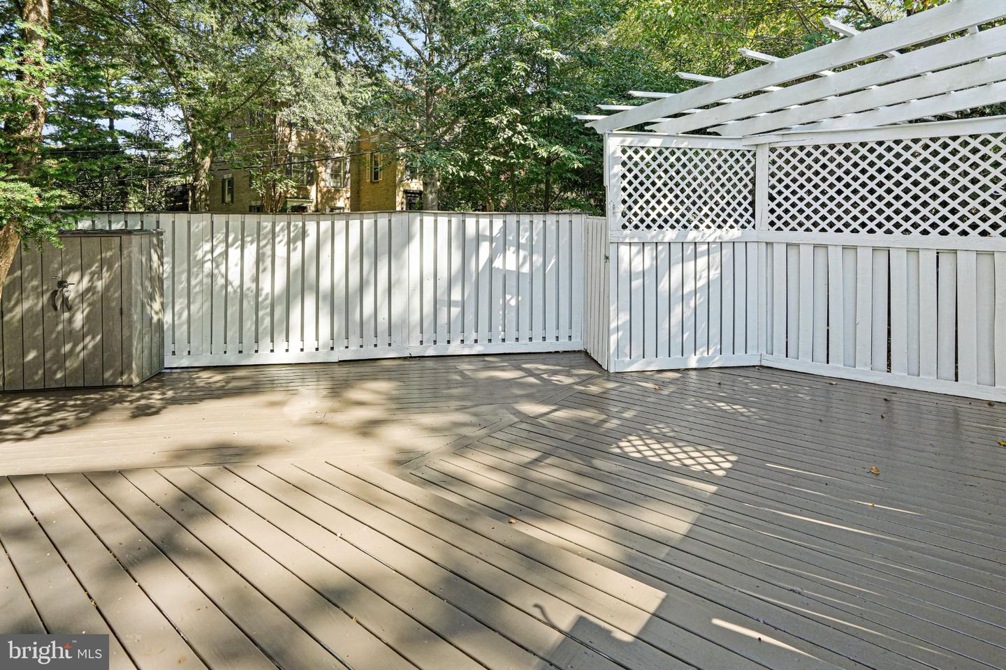 2749 Arizona Ave Nw Property Photo 16