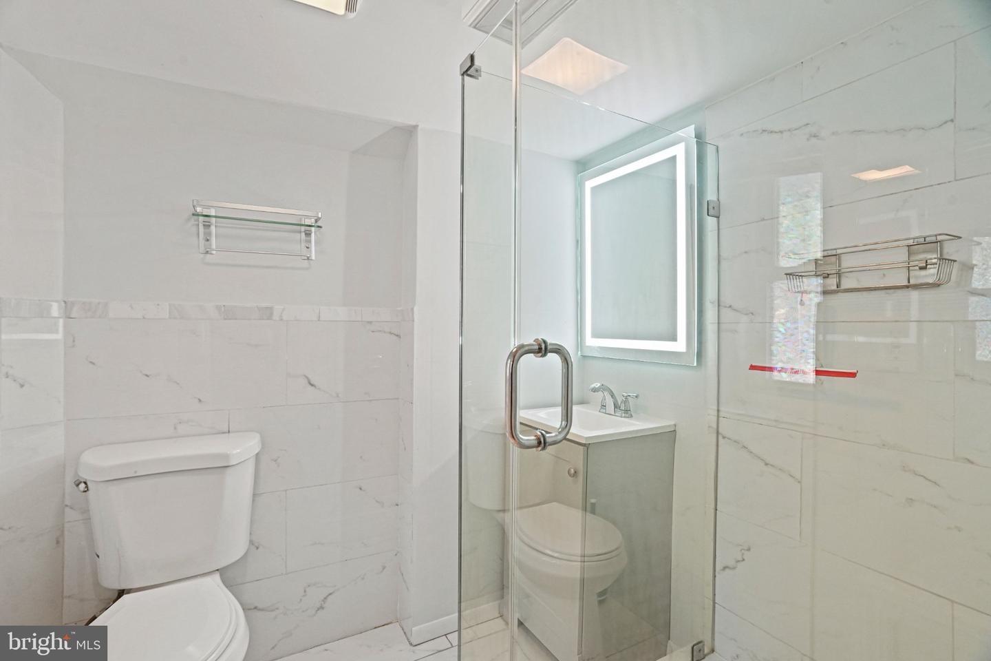 2749 Arizona Ave Nw Property Photo 30