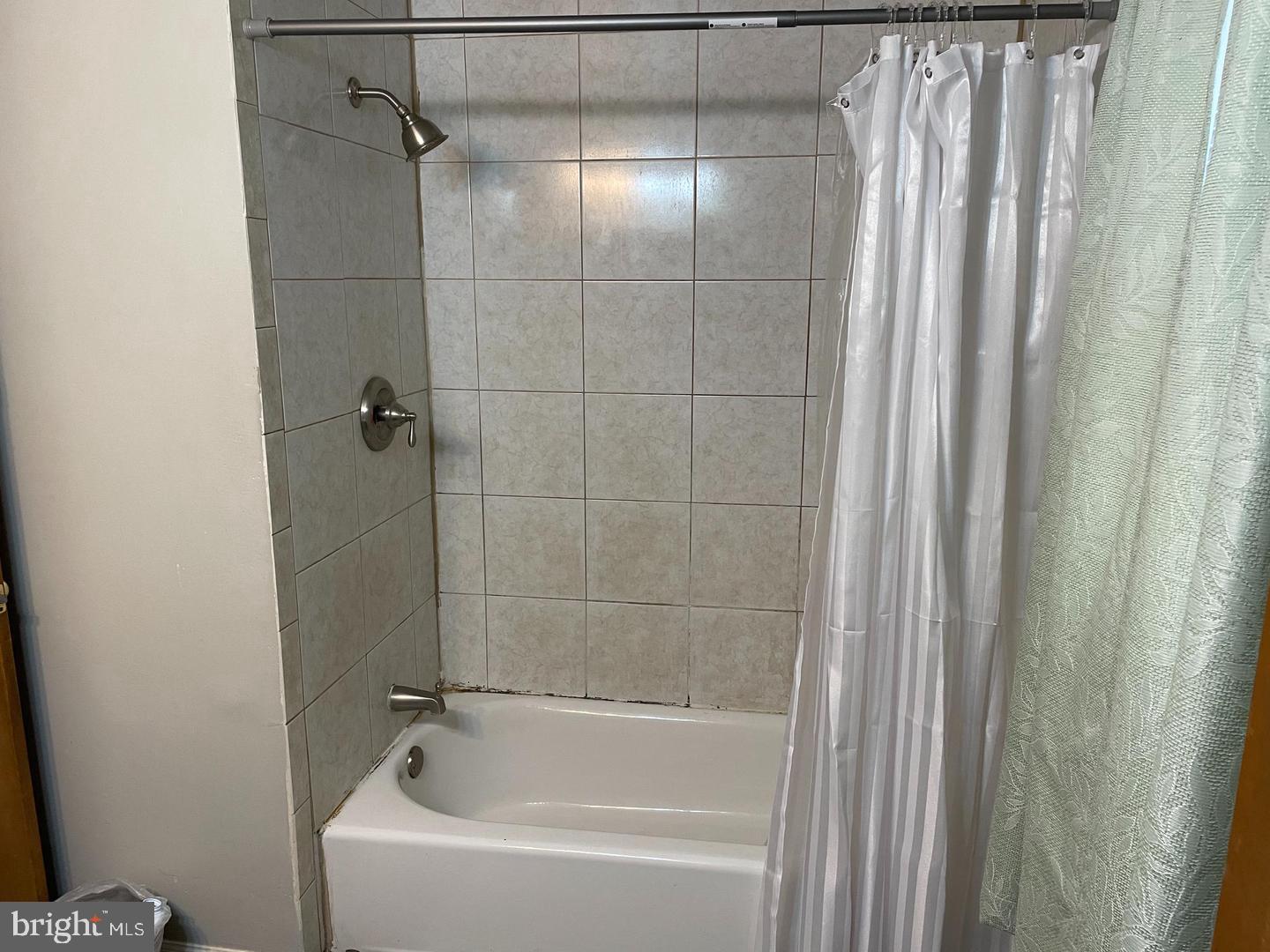 1129 48th St Ne Property Photo 15