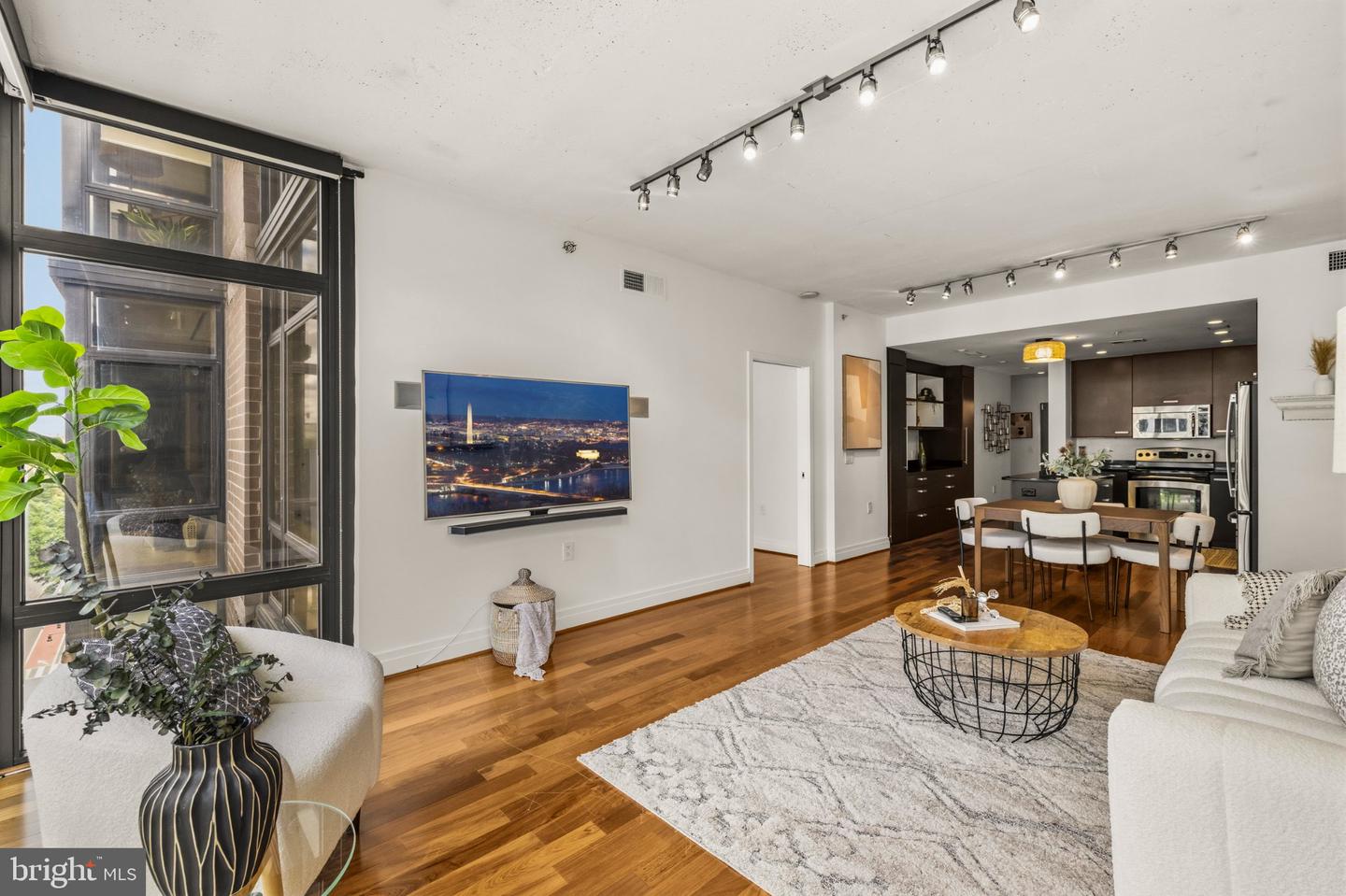 1010 MASSACHUSETTS AVE NW #1208 Property Photo 1