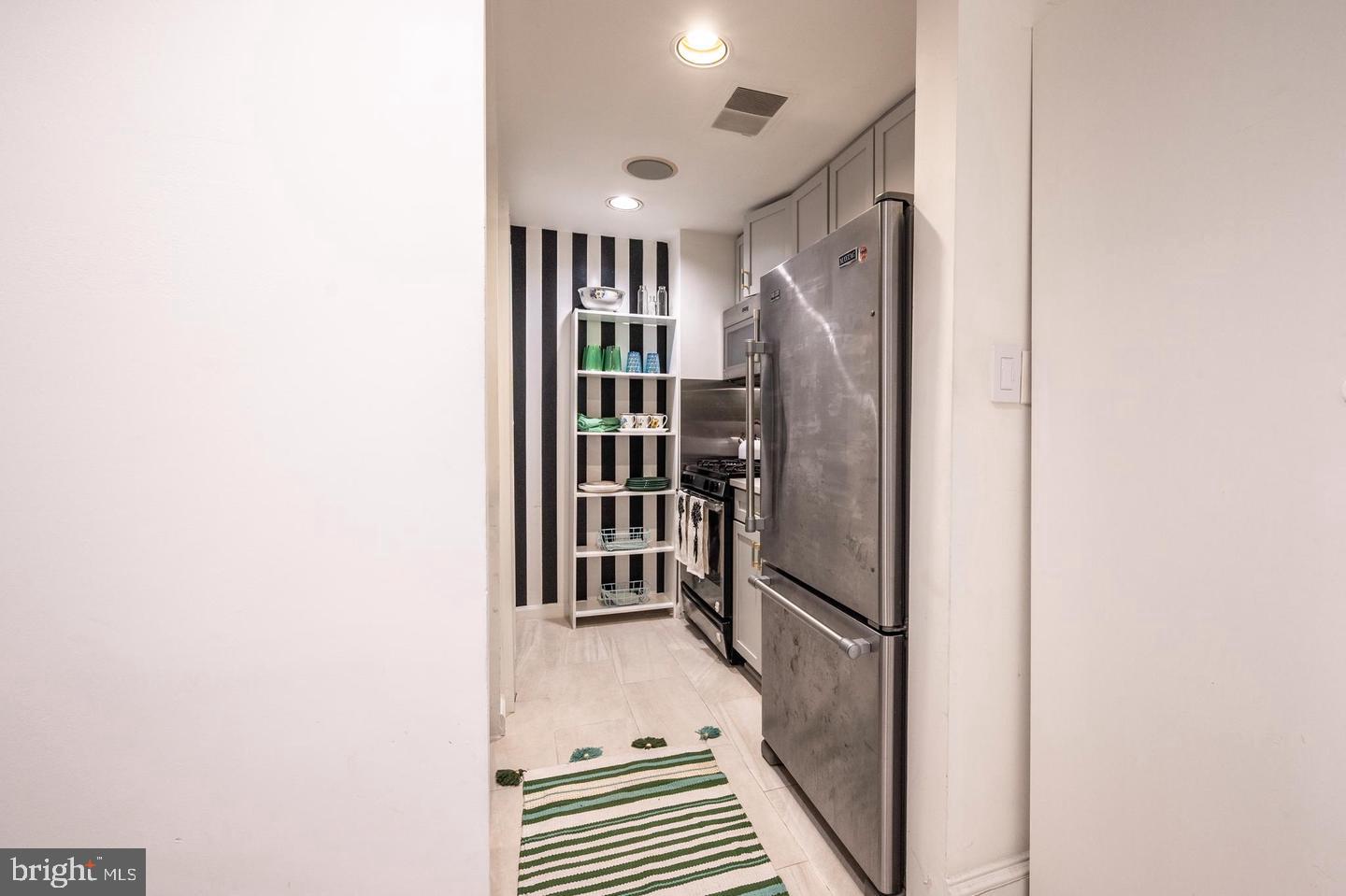 1807 California St Nw #t5 Property Photo 25