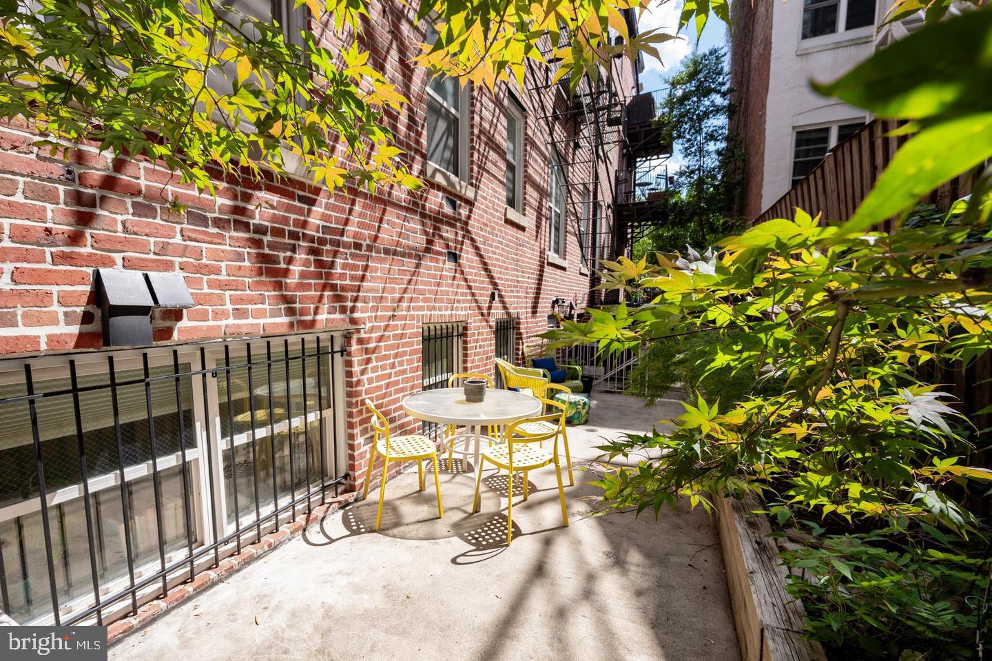 1807 California St Nw #t5 Property Photo 33