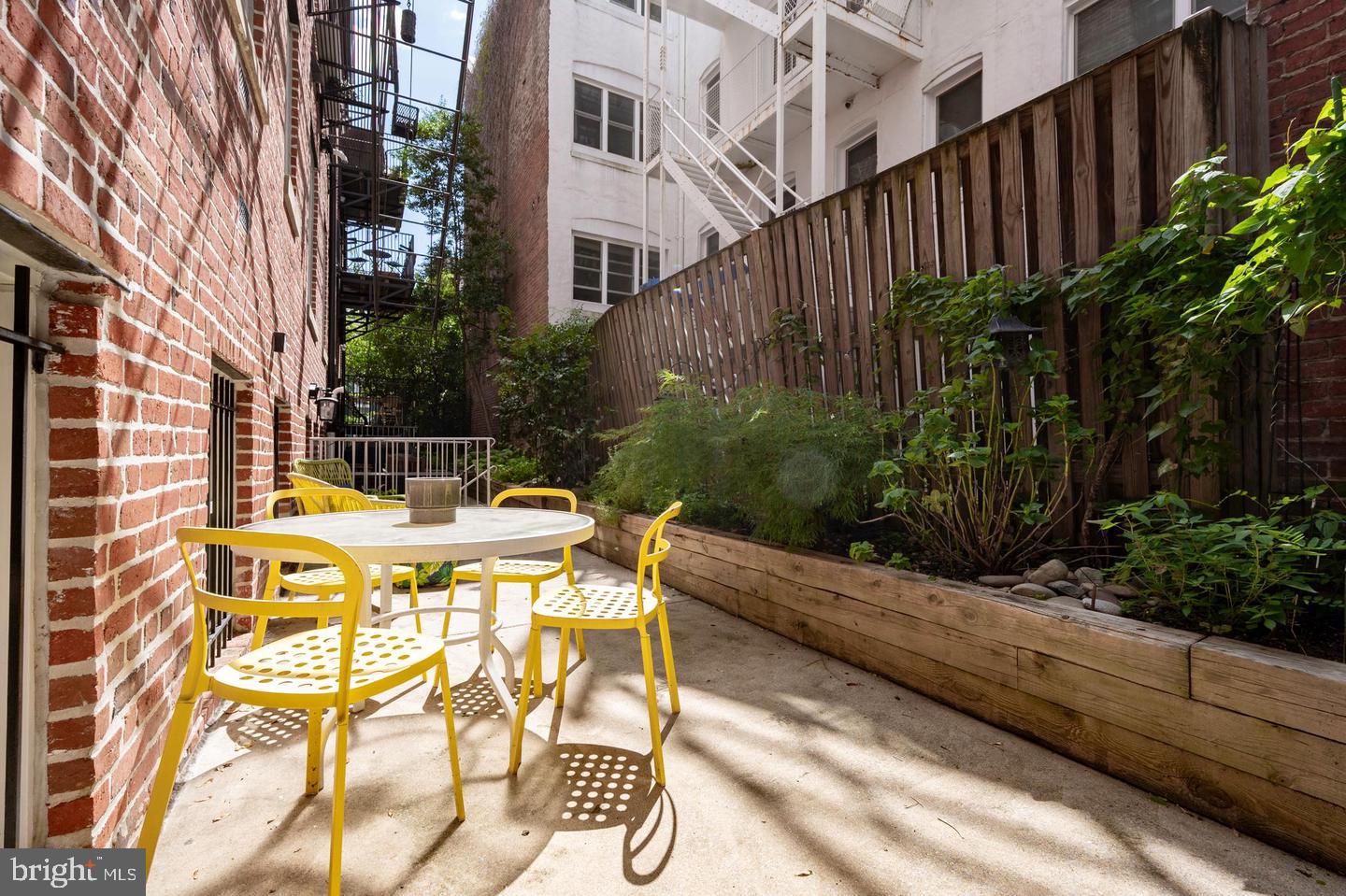 1807 California St Nw #t5 Property Photo 35