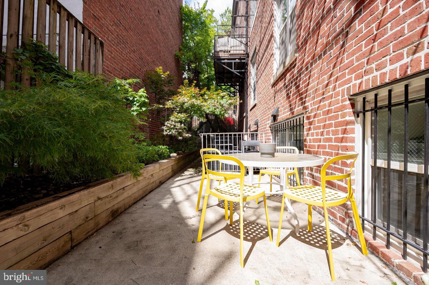 1807 California St Nw #t5 Property Photo 36