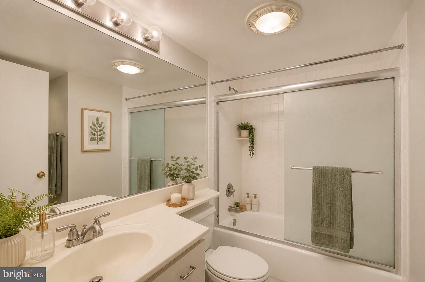 2111 Wisconsin Ave Nw #610 Property Photo 10