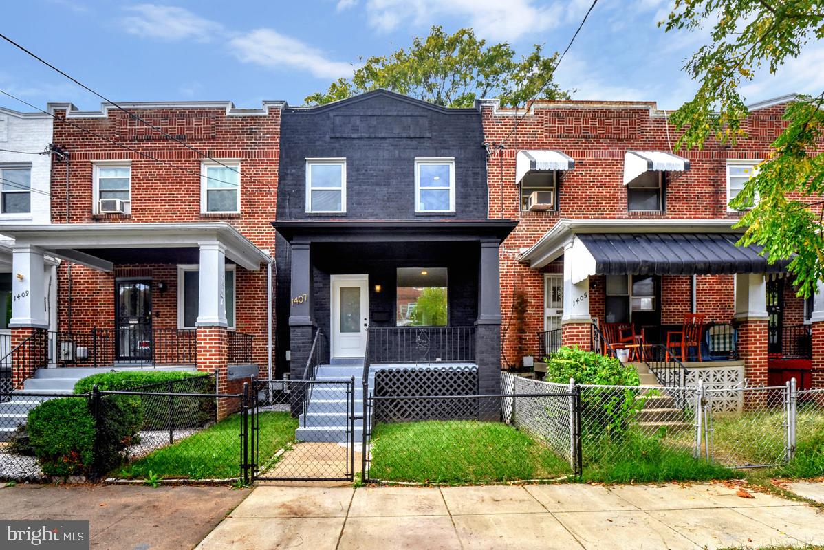 1407 18th Pl Se Property Photo 1