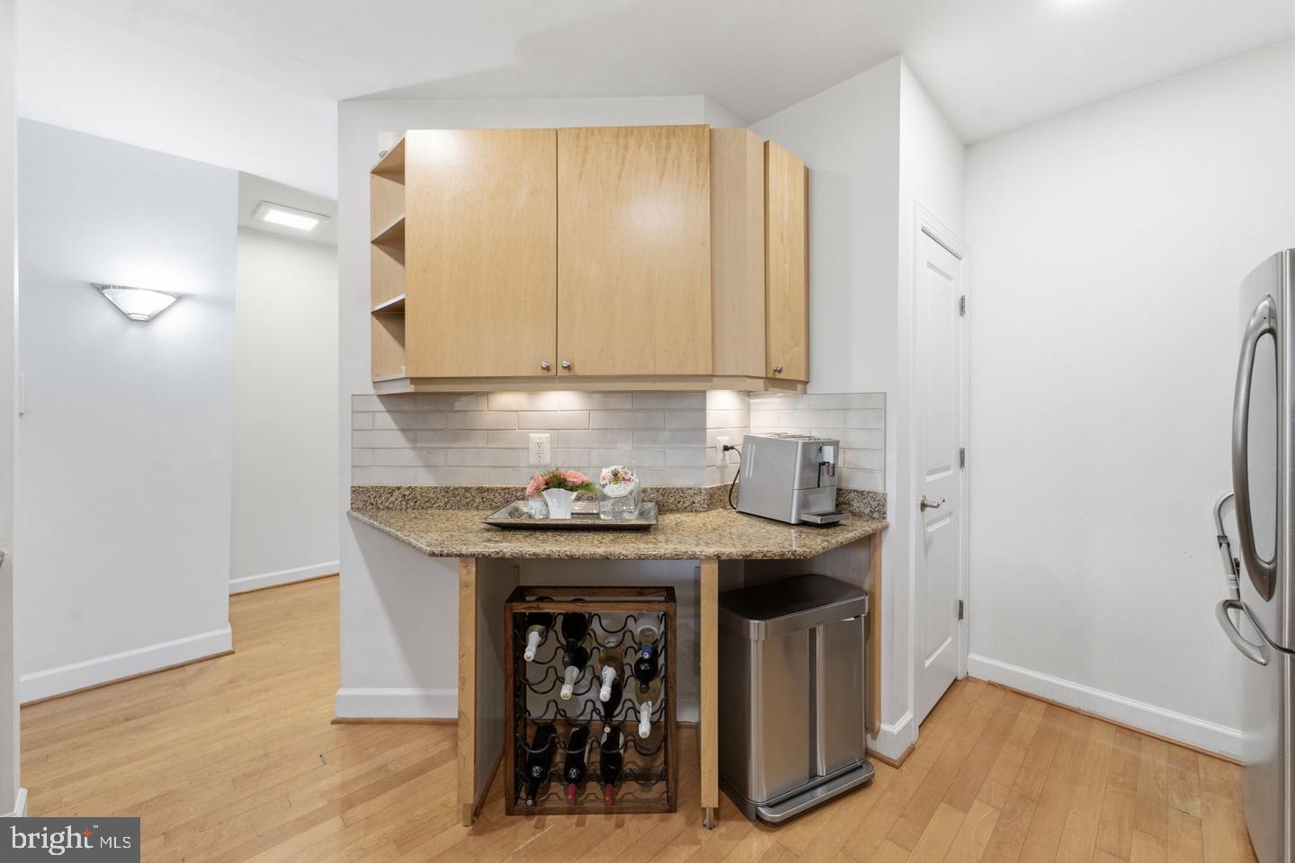 1358 Monroe St Nw #b Property Photo 19