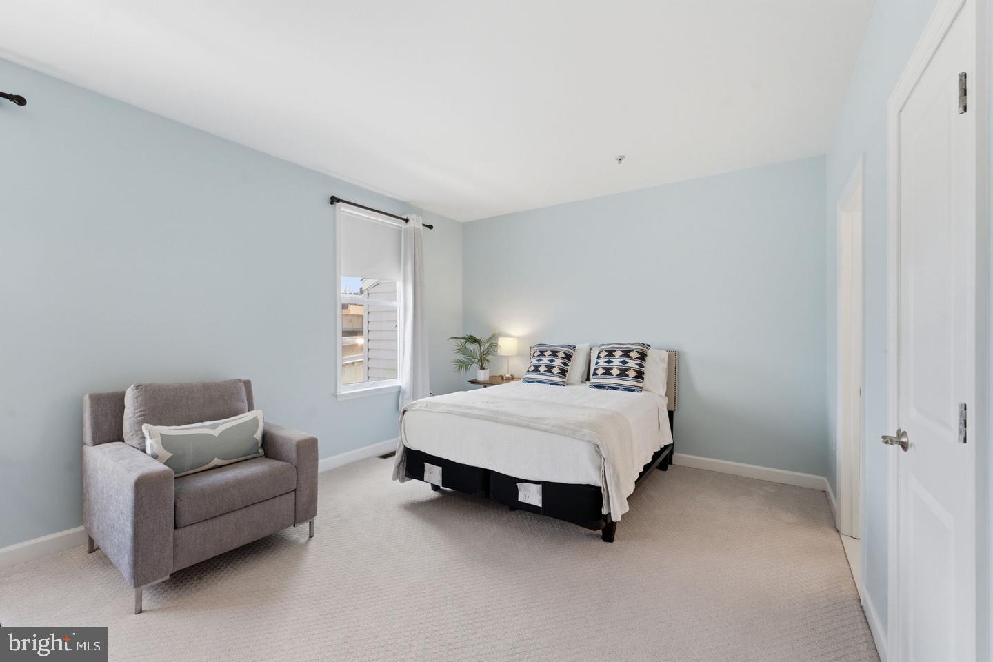 1358 Monroe St Nw #b Property Photo 29
