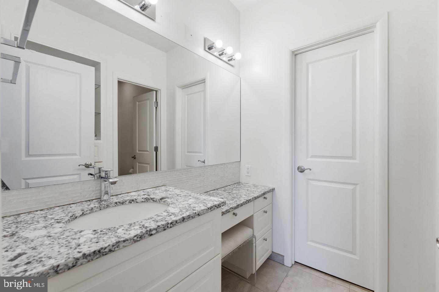 1358 Monroe St Nw #b Property Photo 39