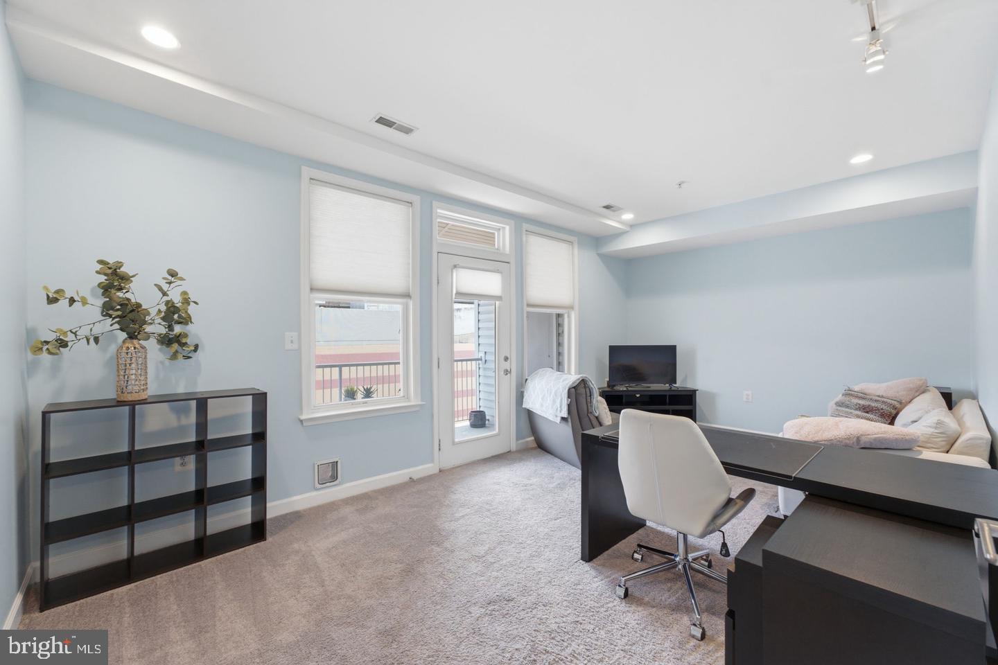 1358 Monroe St Nw #b Property Photo 43