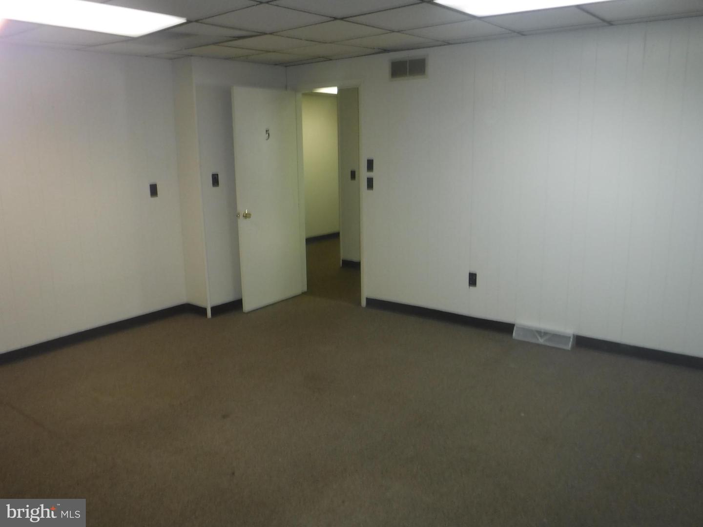 2089 Dupont #5 Property Photo 2