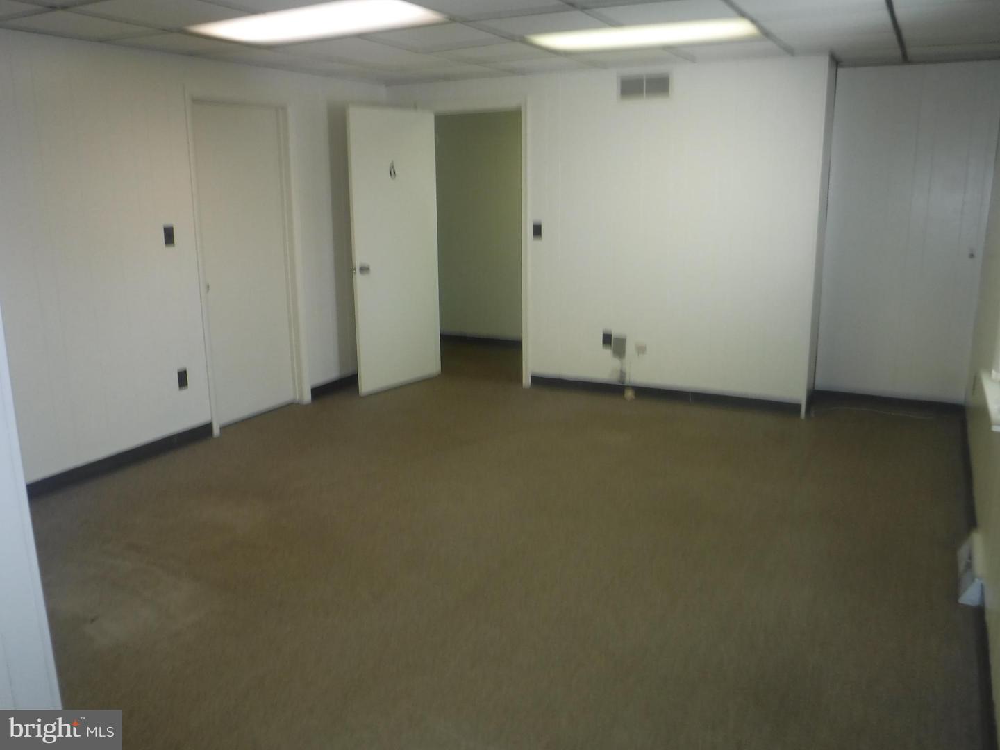 2089 Dupont #6 Property Photo 1