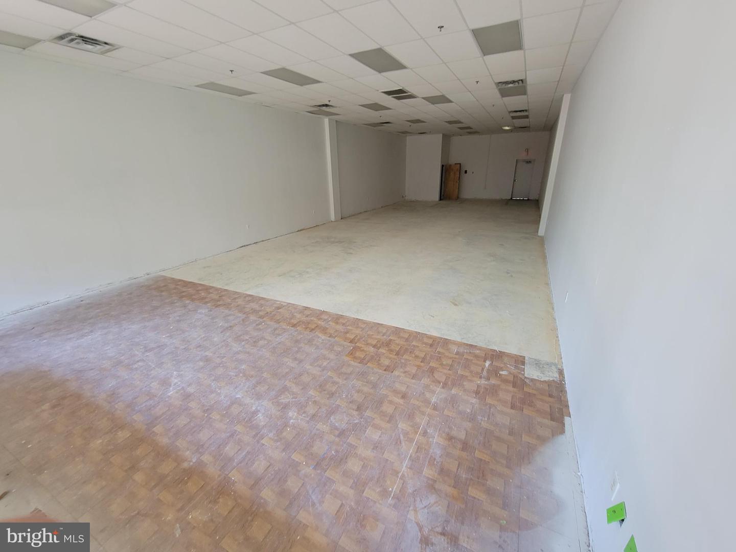 170 Gateway S Blvd Property Photo 5