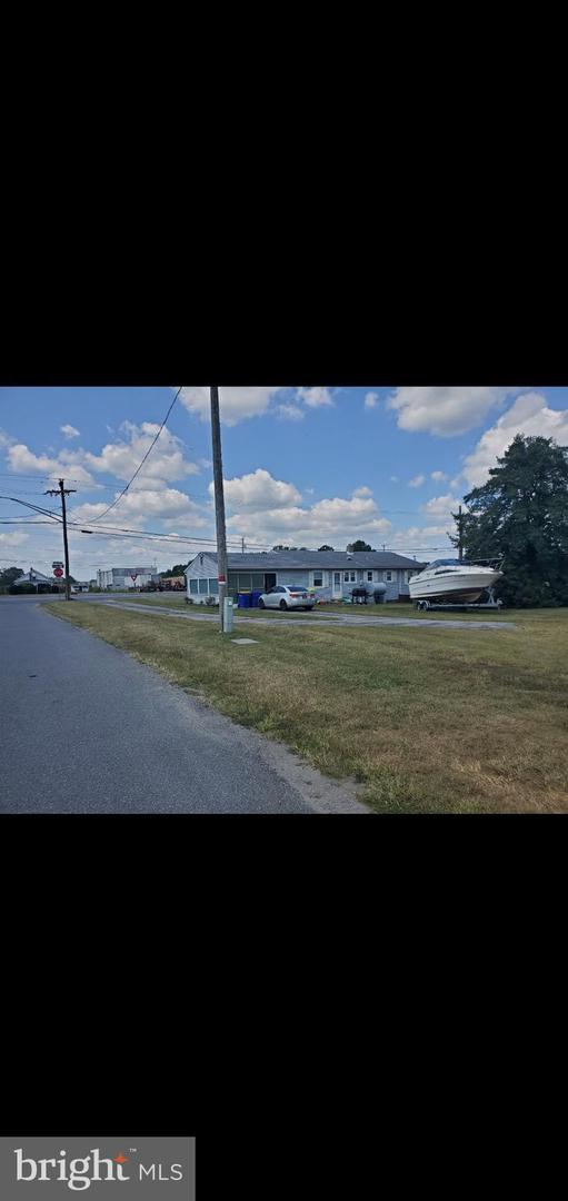 17673 S Dupont Hwy Property Photo 3