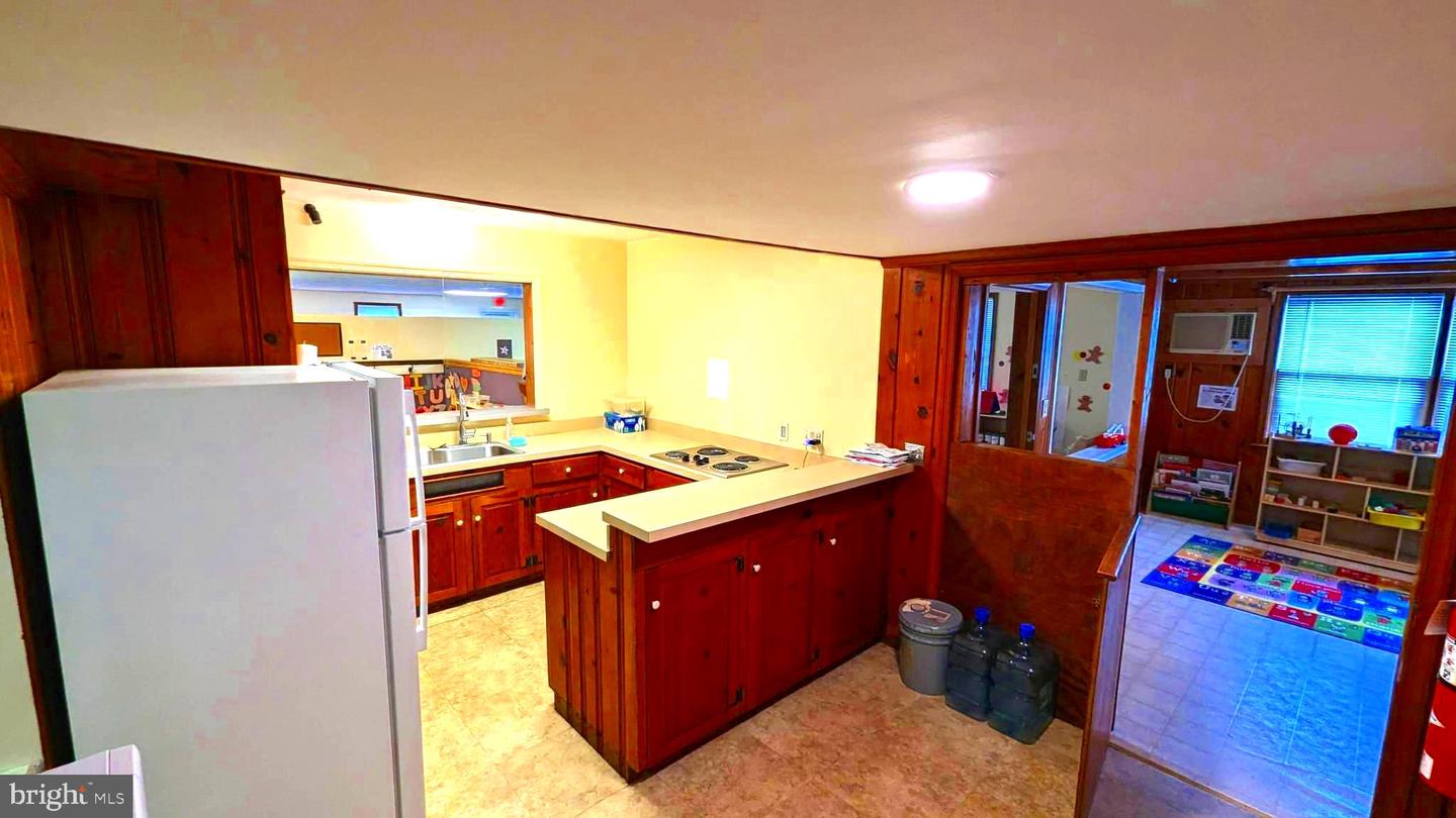 1012 S Governors Ave Property Photo 31