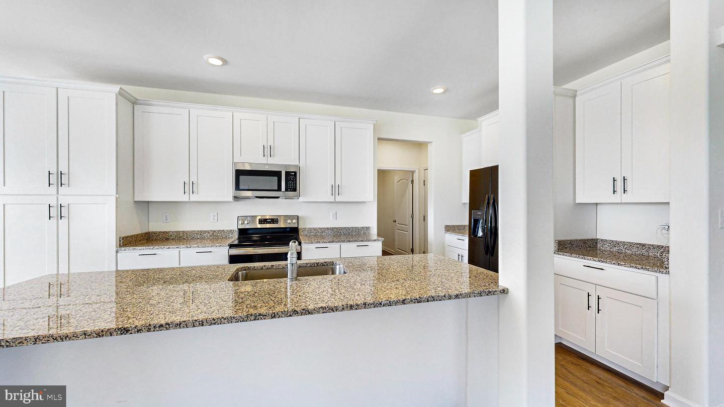 1016 Weatherstone Ln Property Photo 10