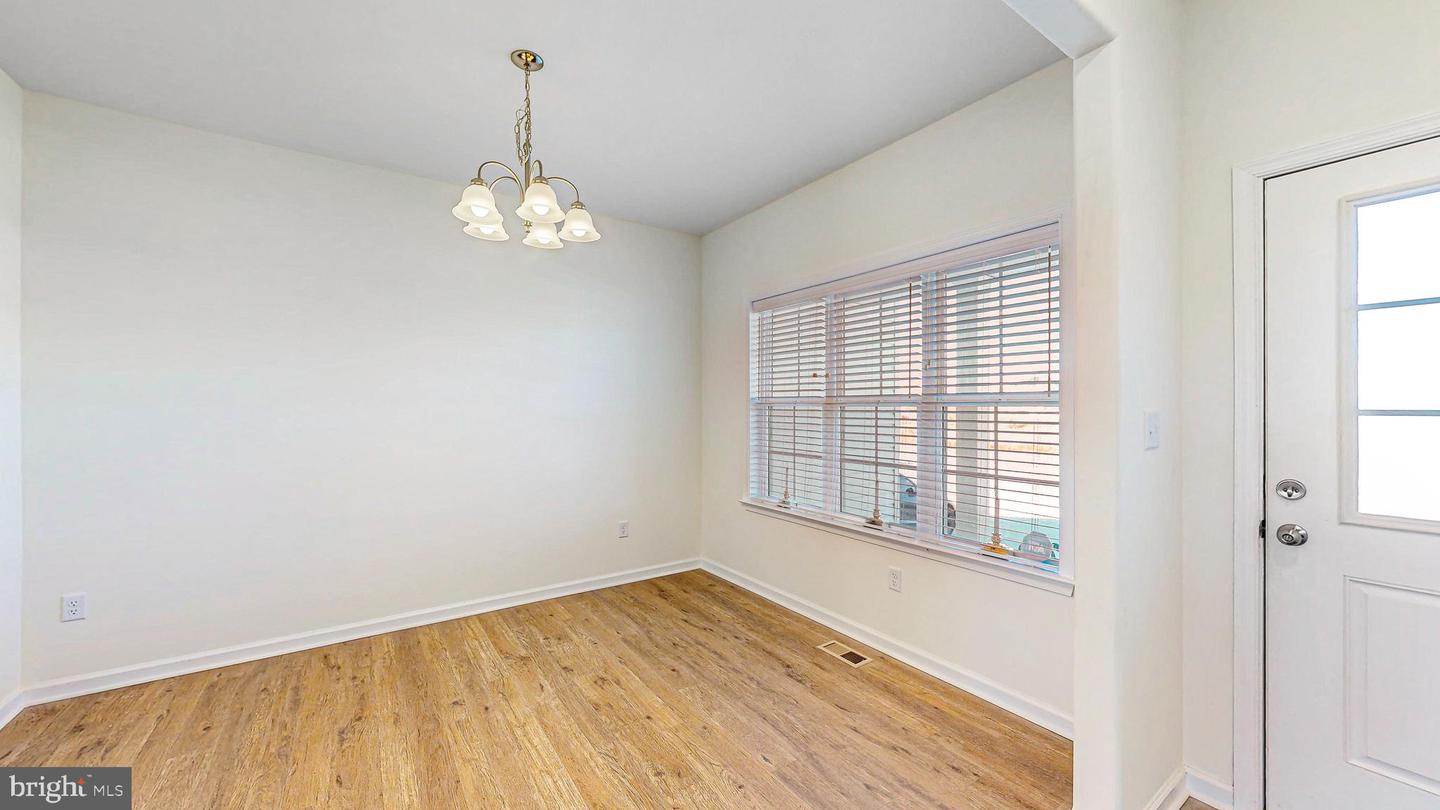 1016 Weatherstone Ln Property Photo 15