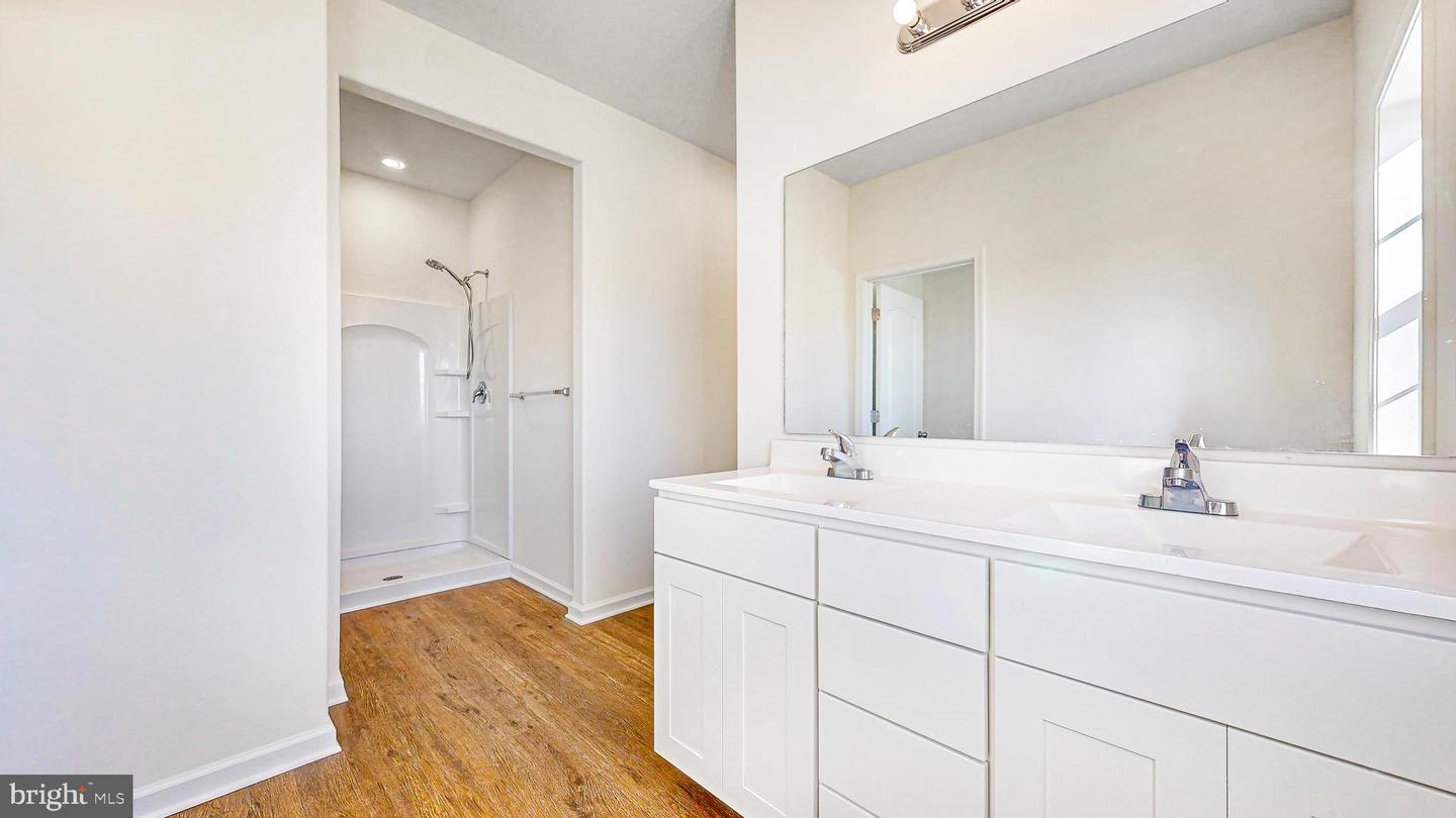 1016 Weatherstone Ln Property Photo 23