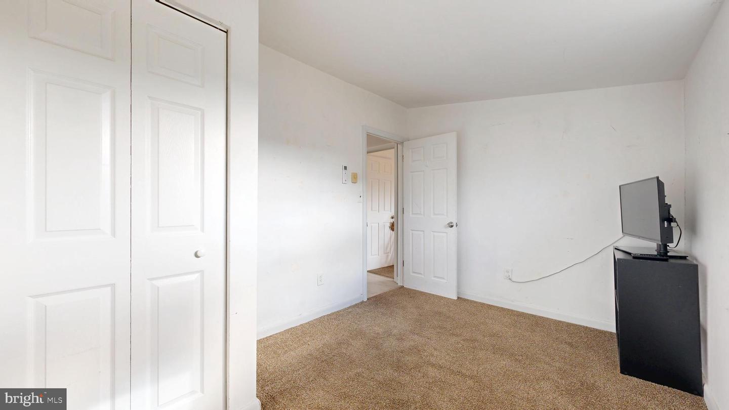 422 Court St Property Photo 12