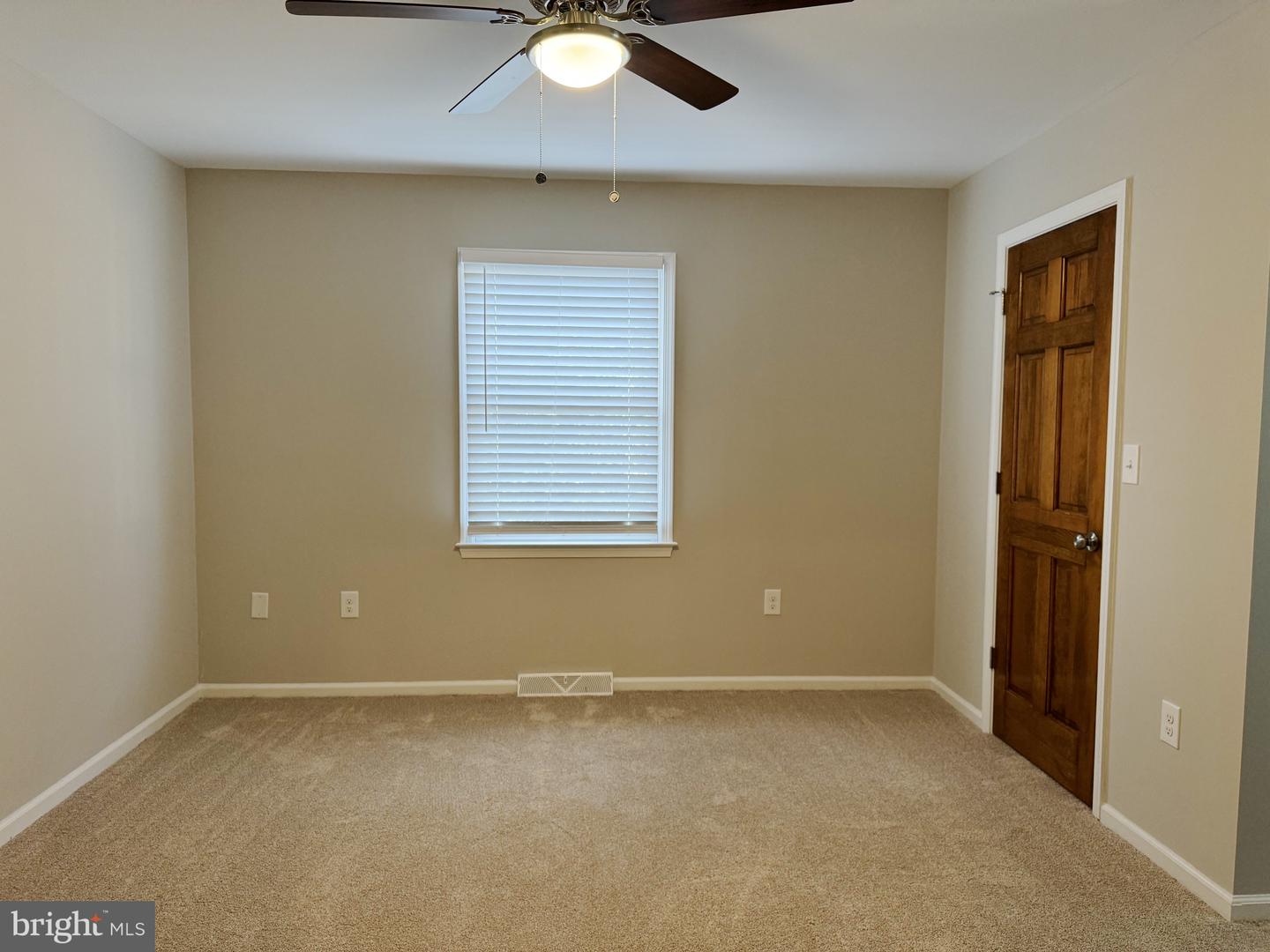 28 Ronald Rich Blvd Property Photo 17