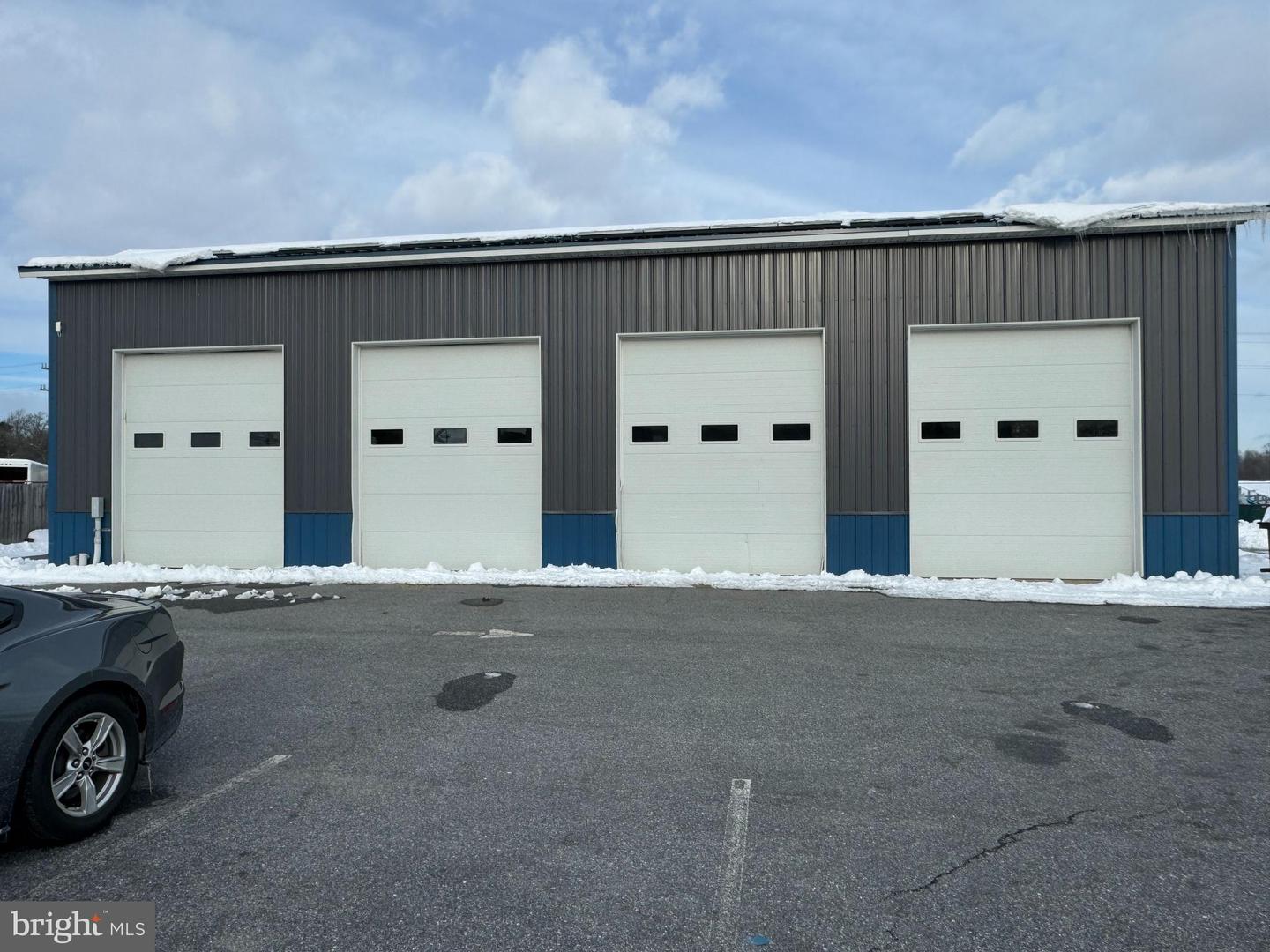 586 Milford Harrington Hwy #c Property Photo 1