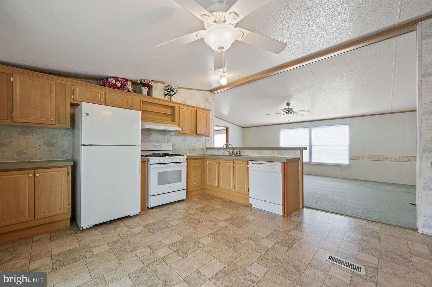 14 Foxhound Ct #228 Property Photo 8