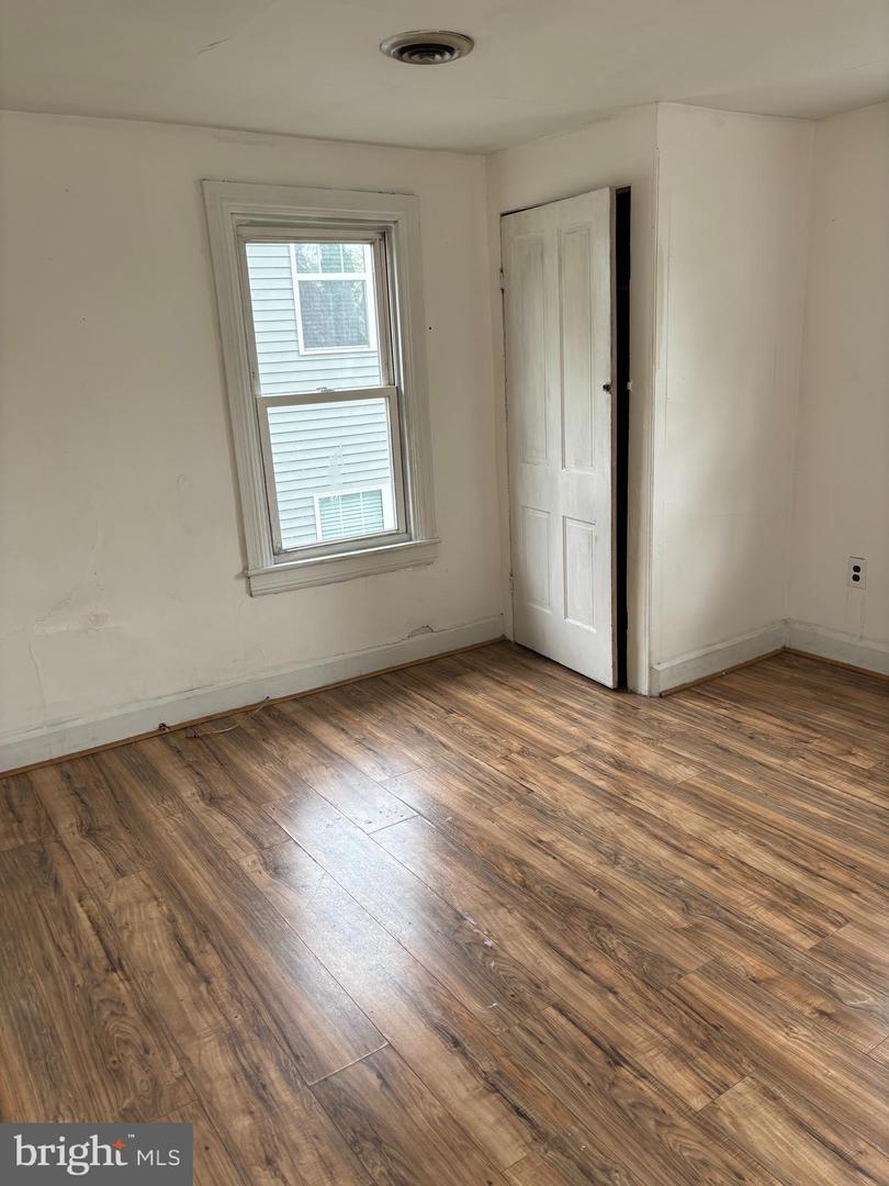 307 N Governors Ave Property Photo 17