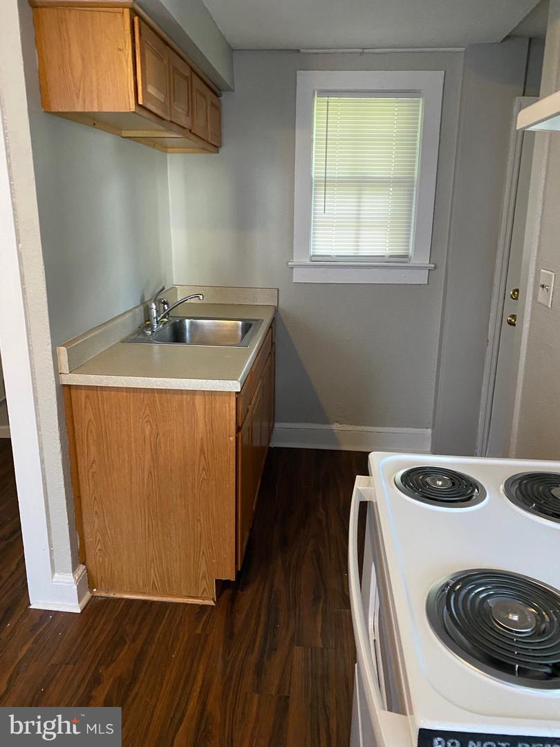210 S Market St Property Photo 5