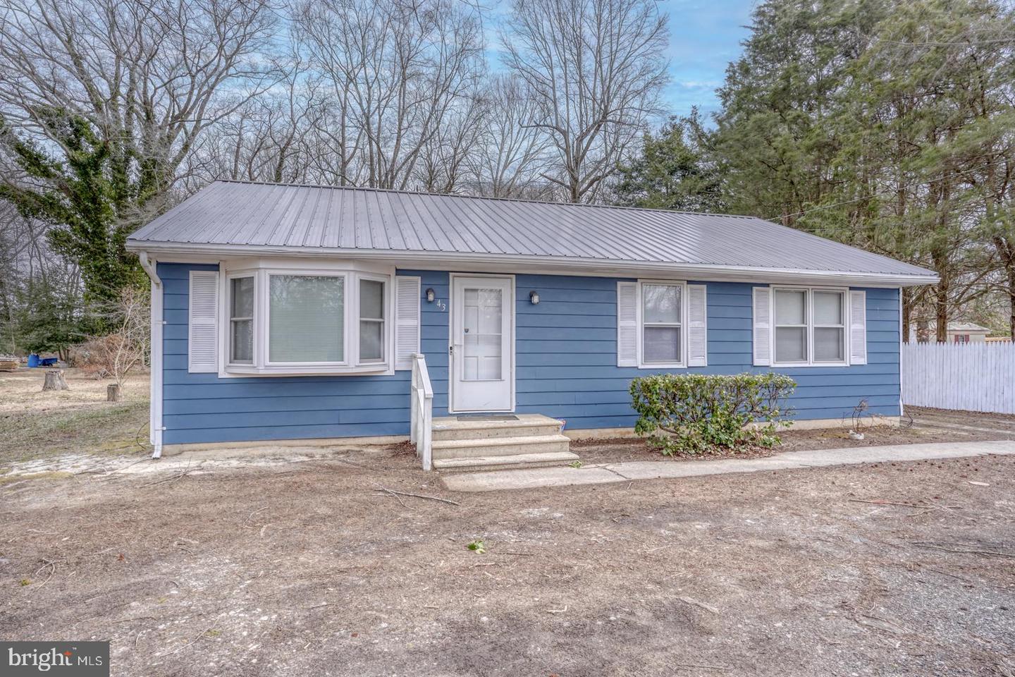 43 E Cherry Dr Property Photo