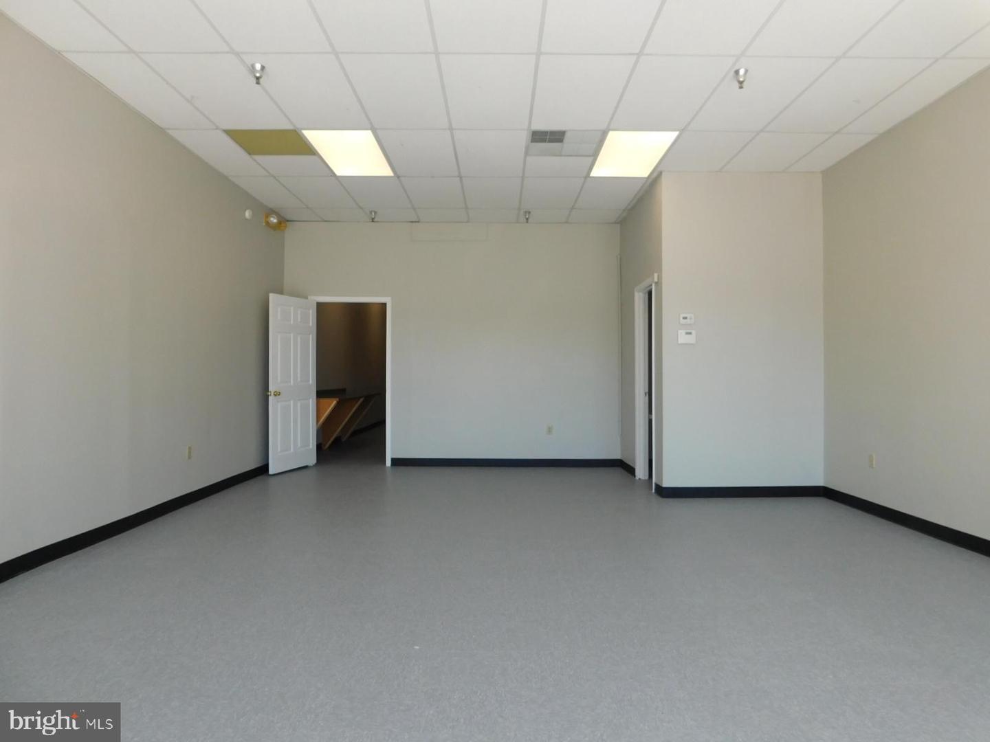 1011 Walker Rd Property Photo 3