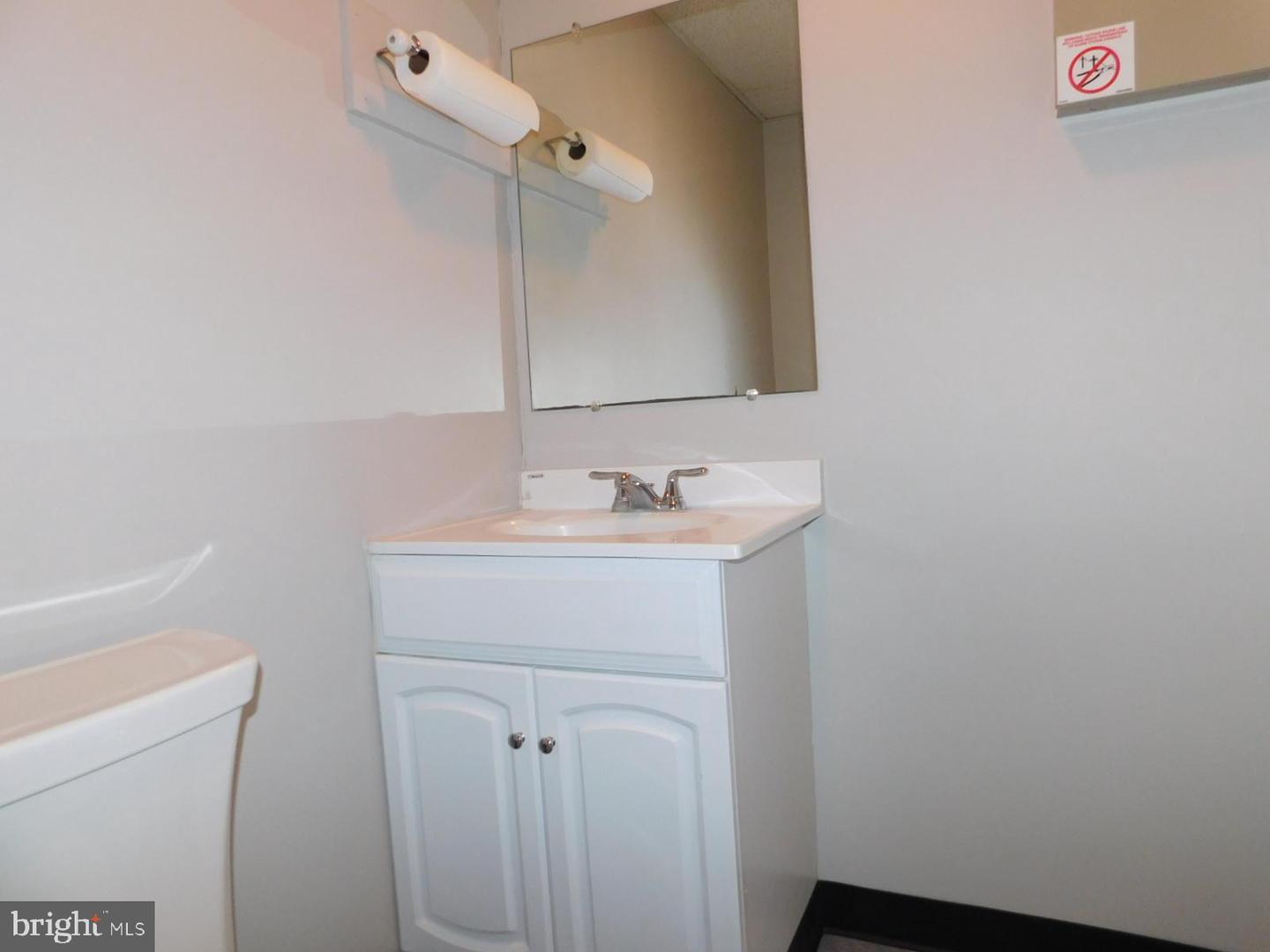 1011 Walker Rd Property Photo 4