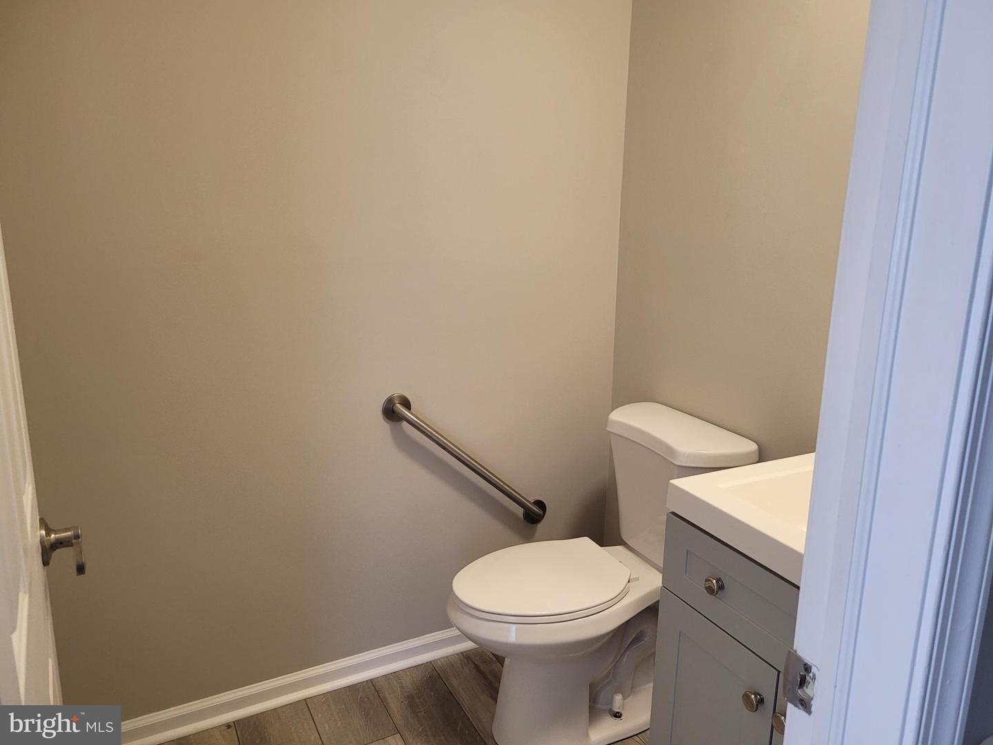1220 Woodrow Ct Property Photo 7