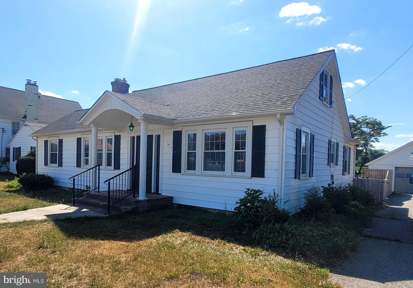 14 E Walnut St Property Photo