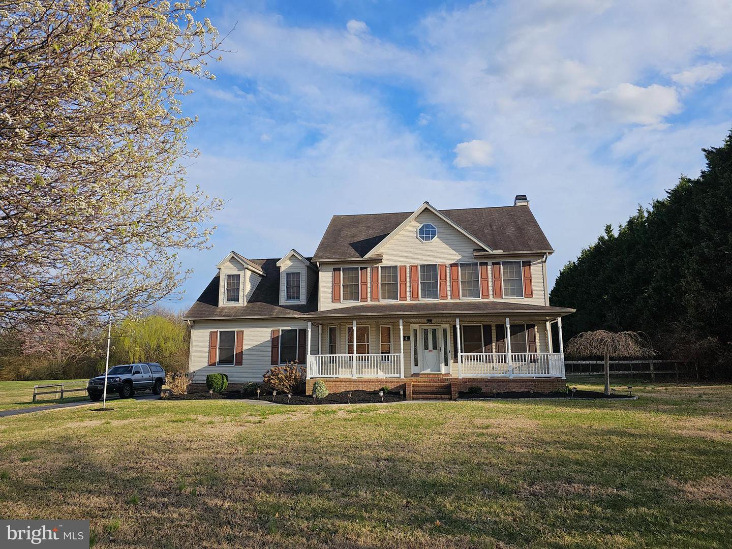 614 E Pebworth Rd Property Photo