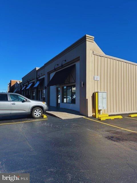21 Glenwood Avenue E #10 Property Photo 2