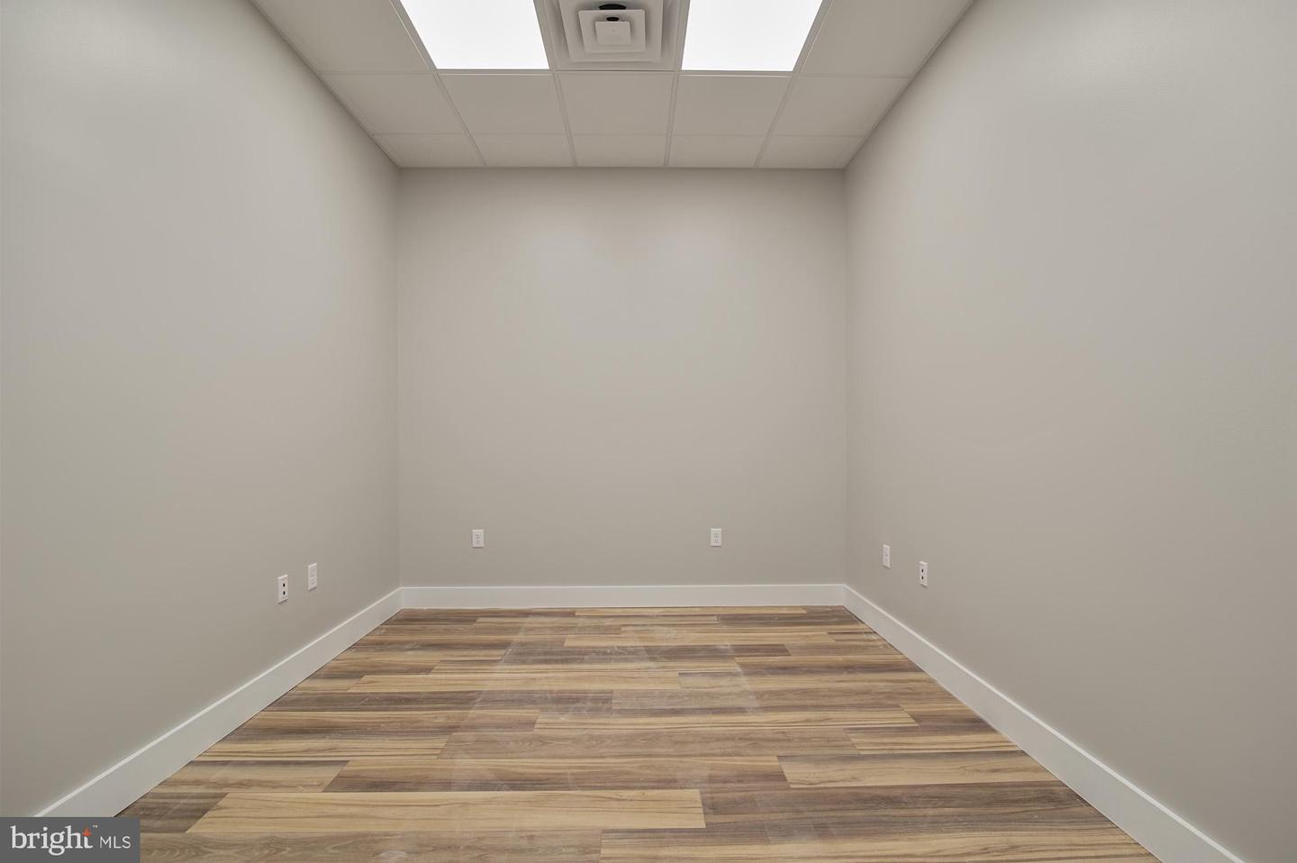 9770 S Dupont Hwy #office Property Photo 11