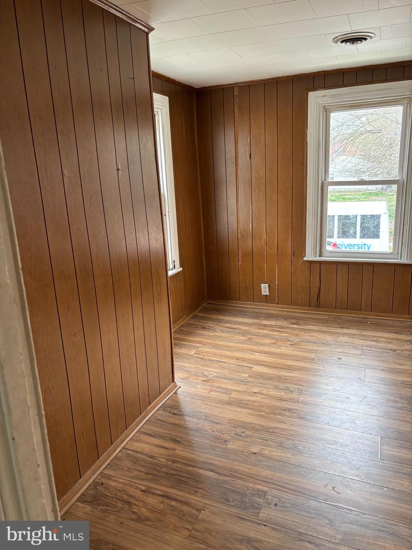 307 N Governors Ave Property Photo 13