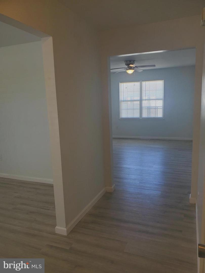 112 Holmes St Property Photo 14