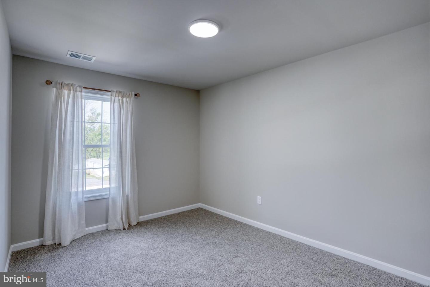 210 Rojan Rd #model Property Photo 7