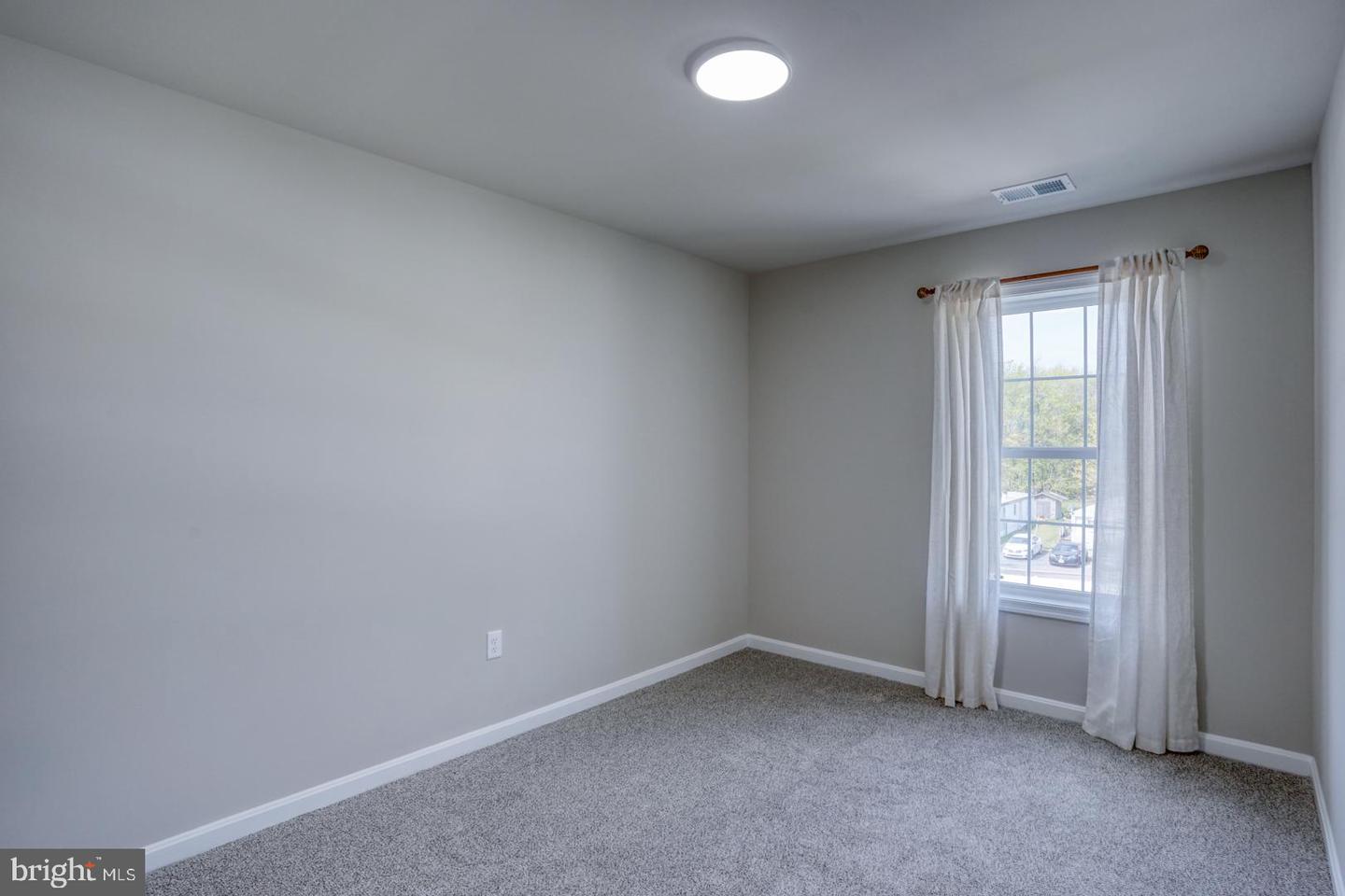 210 Rojan Rd #model Property Photo 8