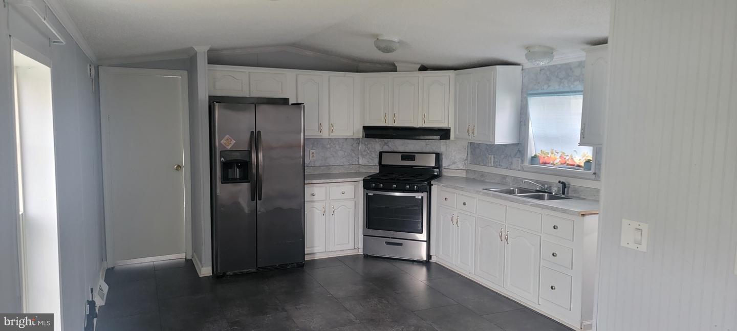 200 Beechwood Ave #2 Property Photo 2