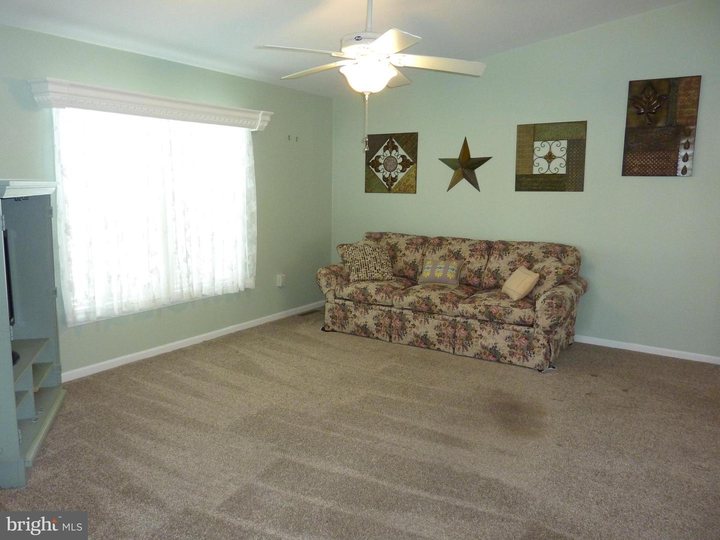 809 Stella St #125 Property Photo 7