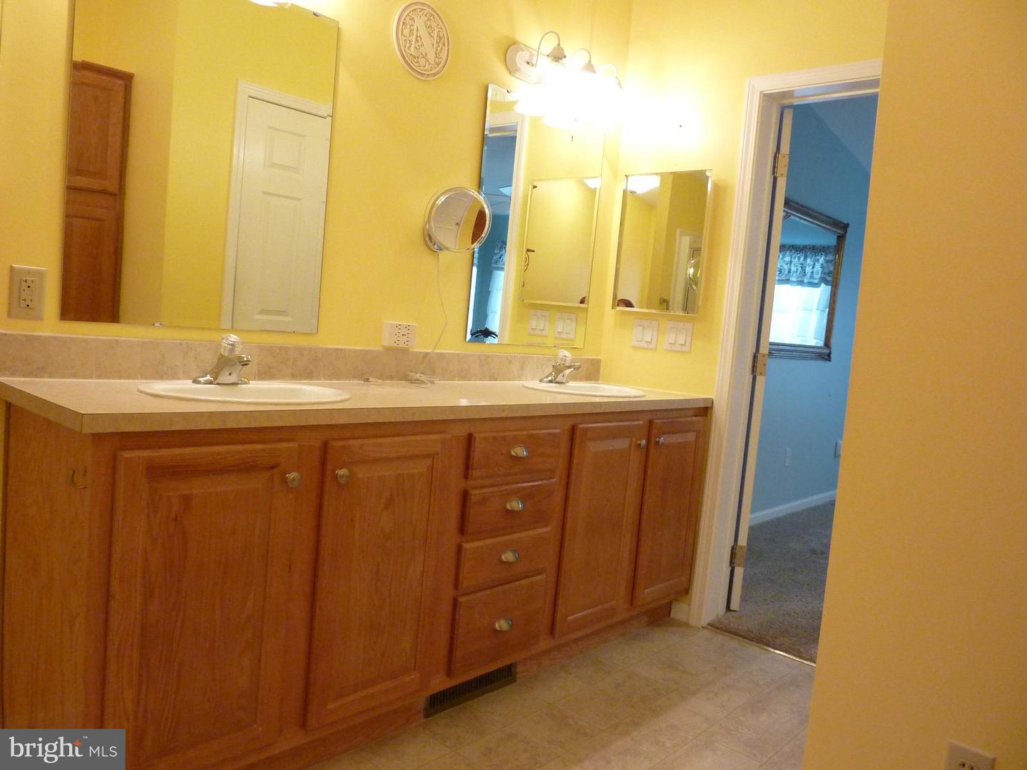 809 Stella St #125 Property Photo 27