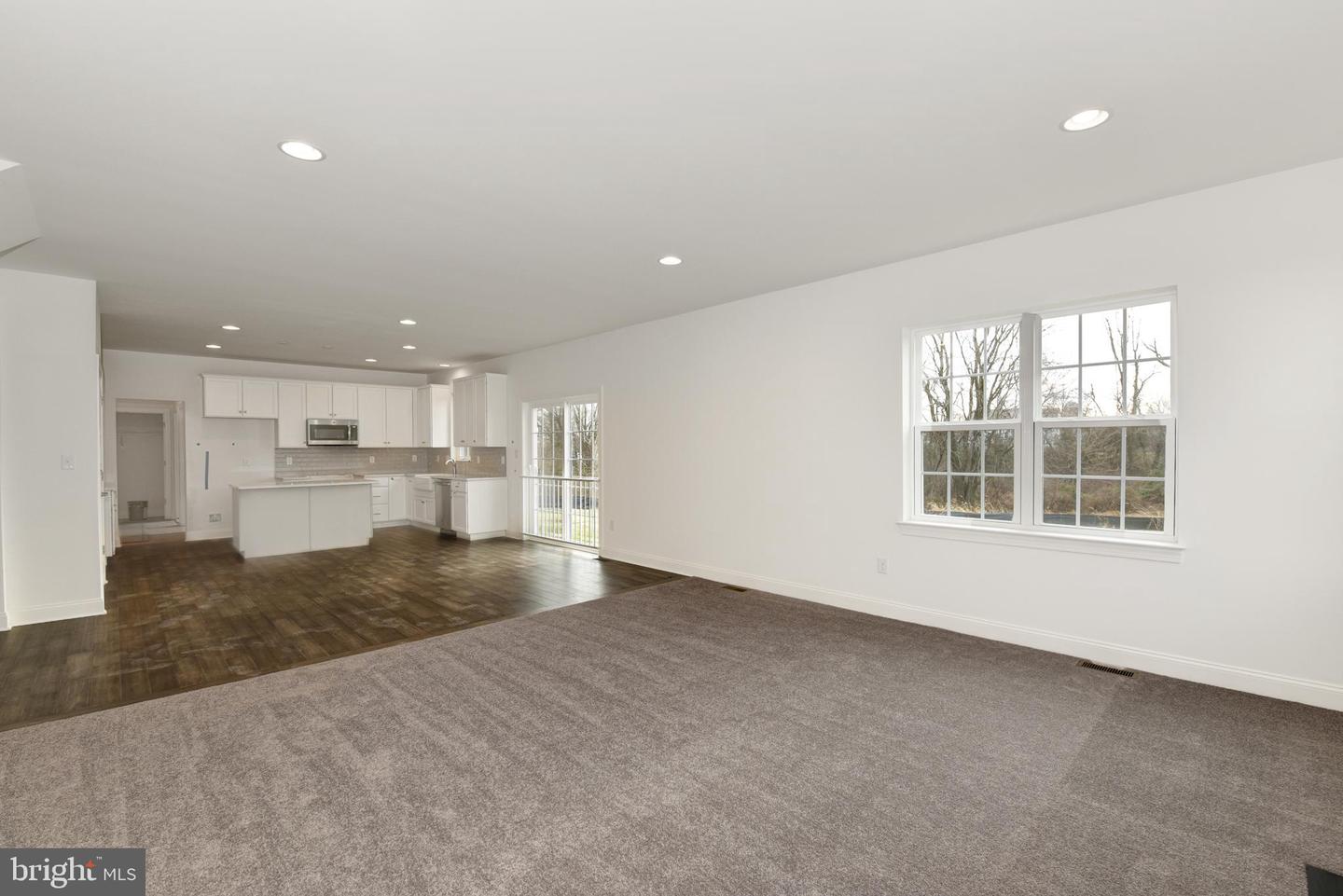 33 Seldon Dr #3 Oxford Property Photo 12
