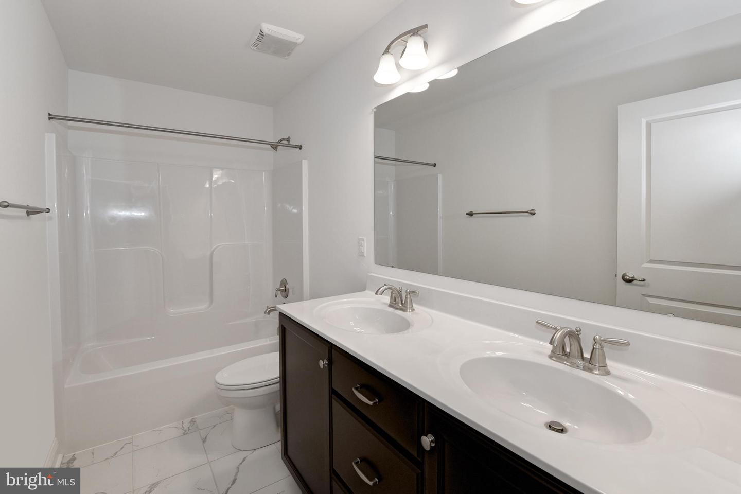 33 Seldon Dr #3 Oxford Property Photo 13