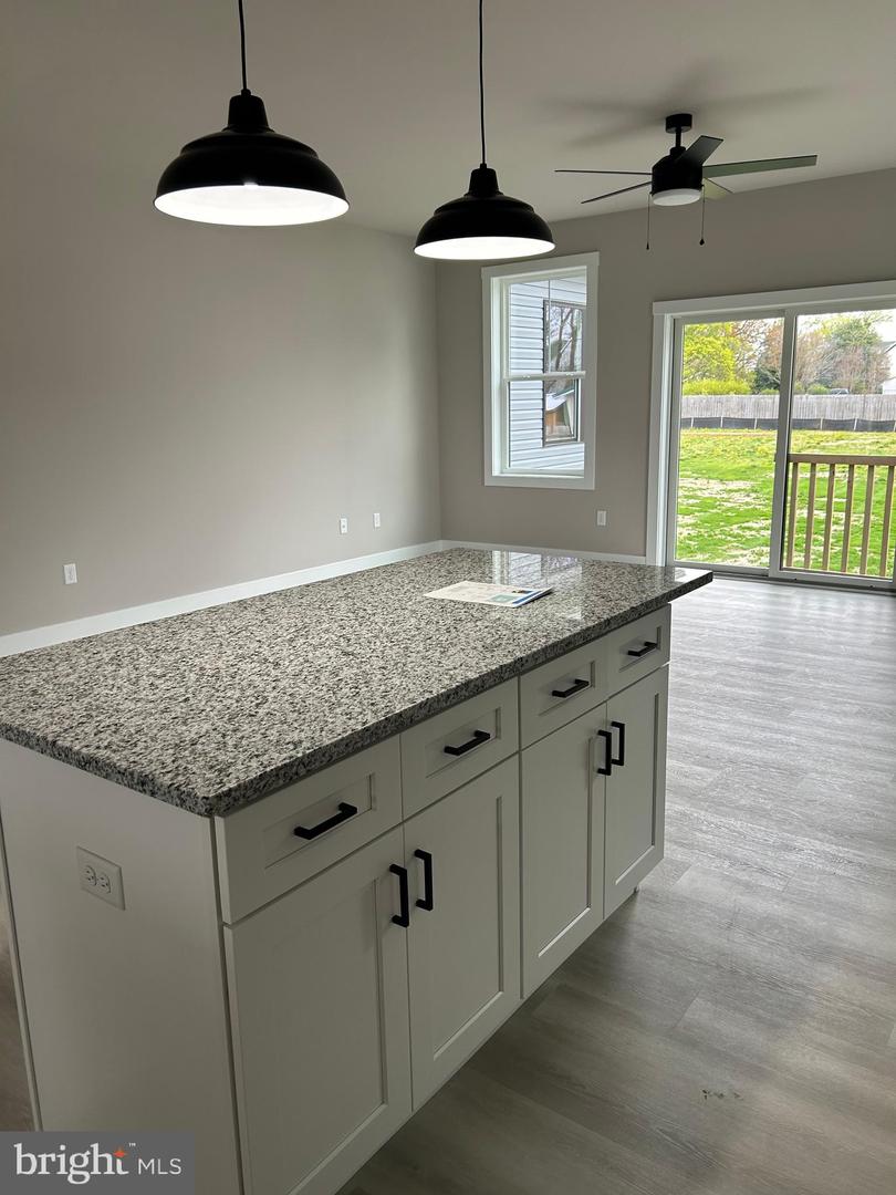 58 New St Property Photo 15