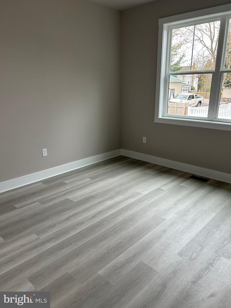 58 New St Property Photo 25