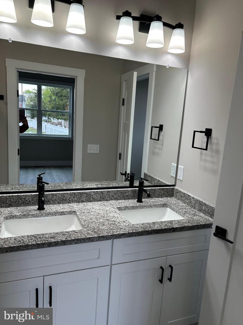 58 New St Property Photo 28