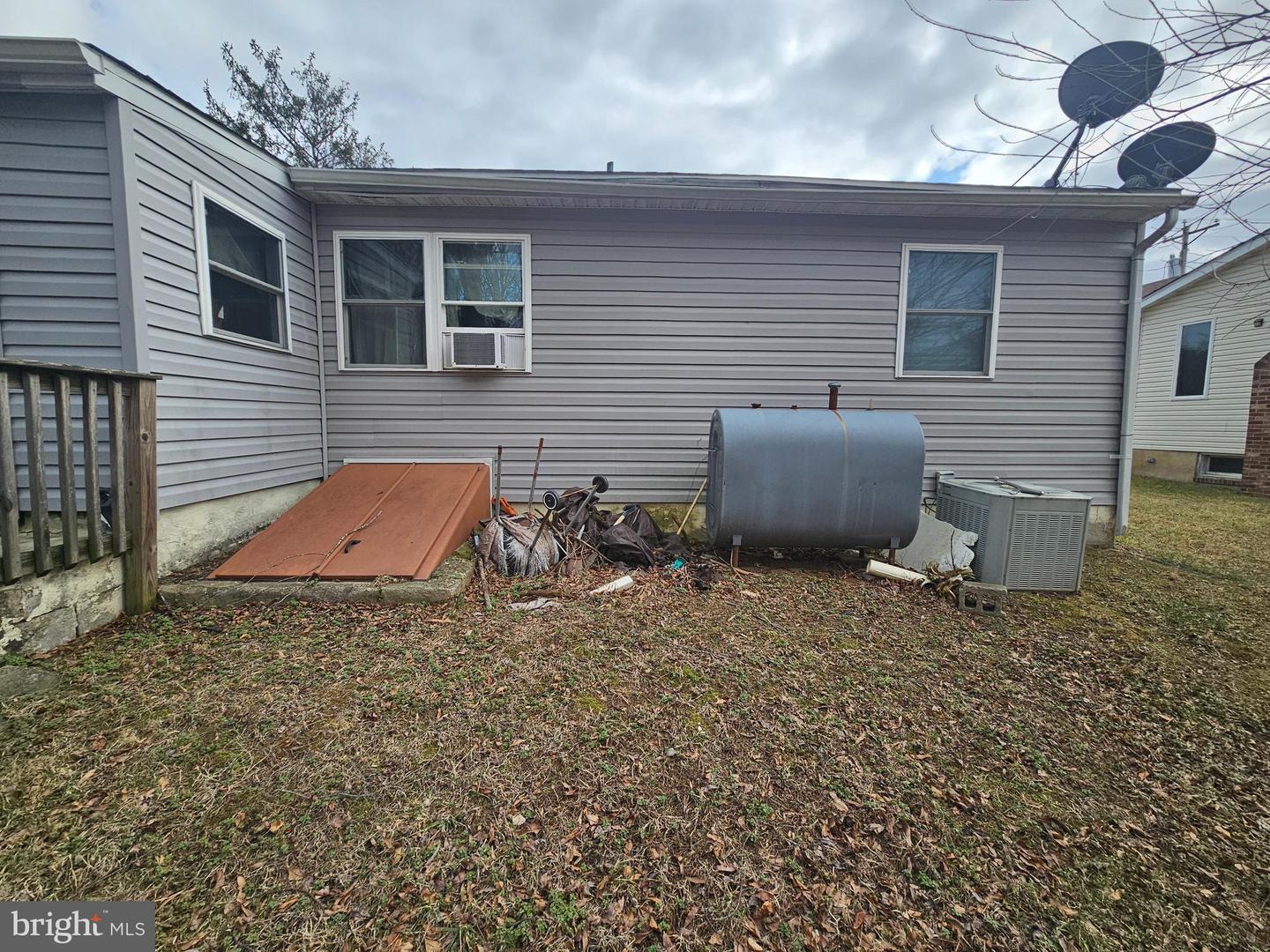 1007 Sophers Row Property Photo 4