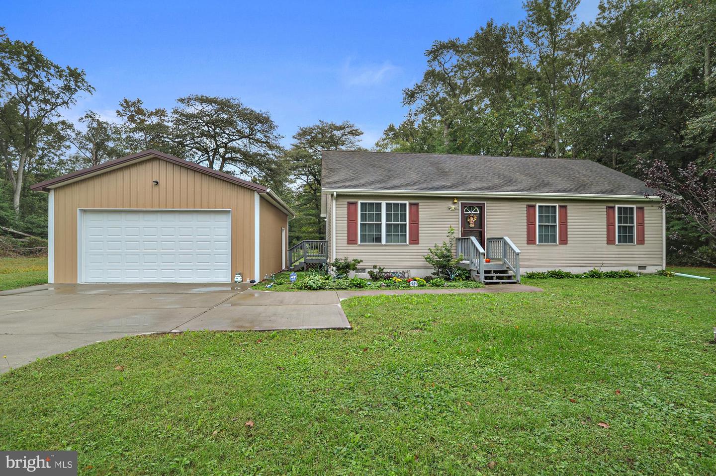1210 Hollering Hill Rd Property Photo 2